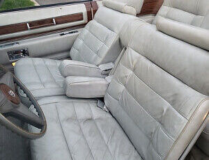 Cadillac-Eldorado-Cabriolet-1976-Silver-Gray-72420-9