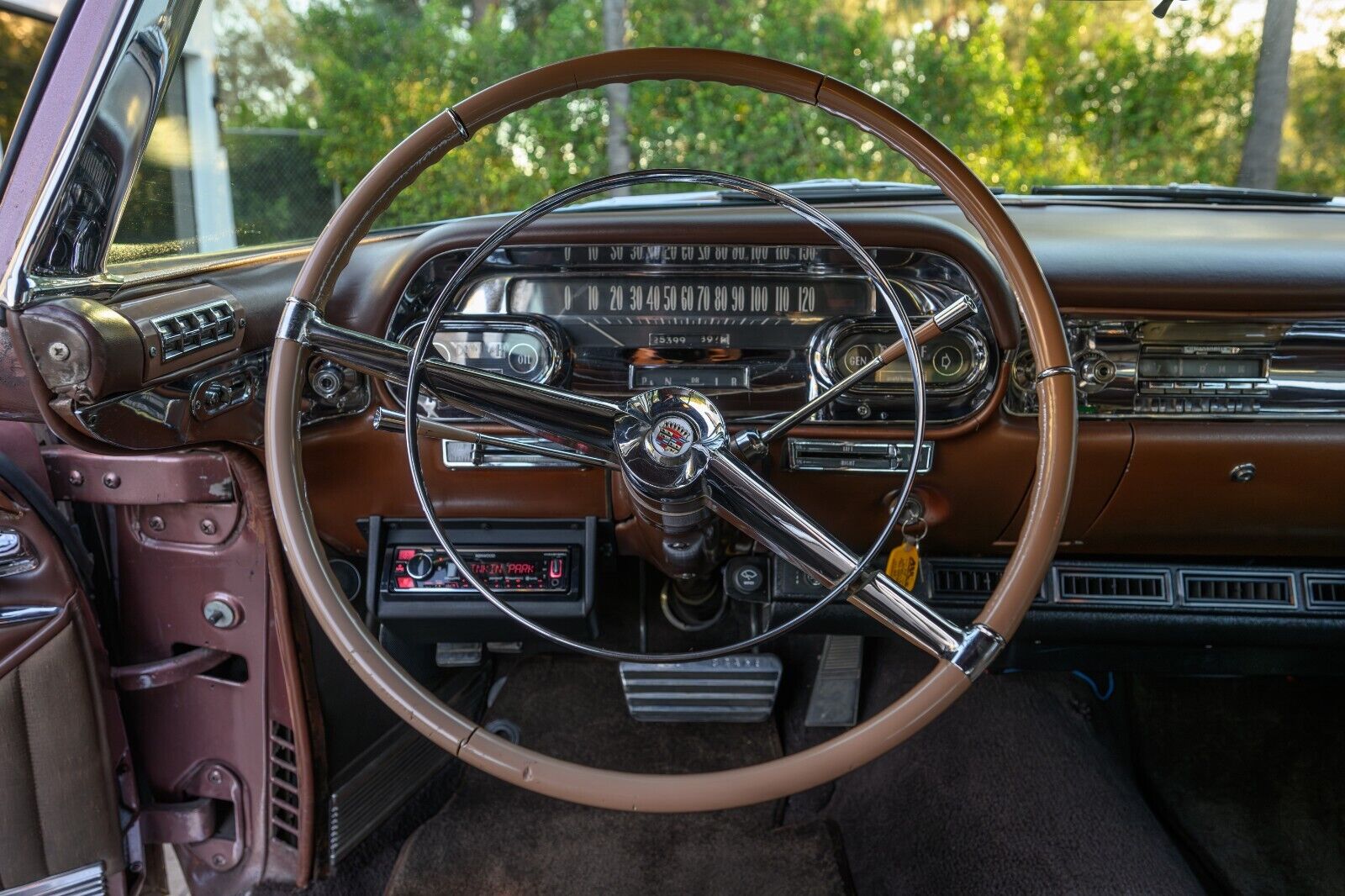 Cadillac-Eldorado-Coupe-1957-dusty-rose-chcolate-40876-22