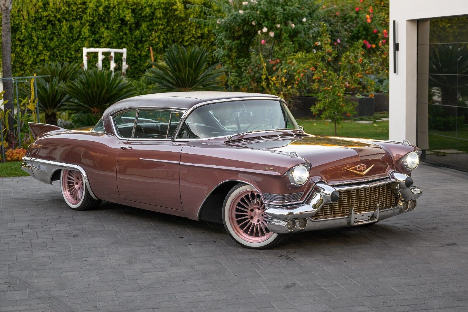 Cadillac-Eldorado-Coupe-1957-dusty-rose-chcolate-40876-4