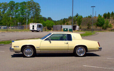 Cadillac-Eldorado-Coupe-1982-Gold-Brown-88923-4