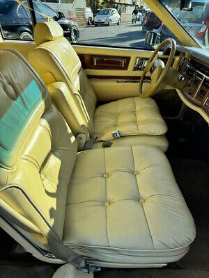 Cadillac-Eldorado-Coupe-1982-Yellow-Tan-48280-2