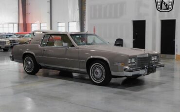 Cadillac-Eldorado-Coupe-1983-Brown-Cream-72985-5