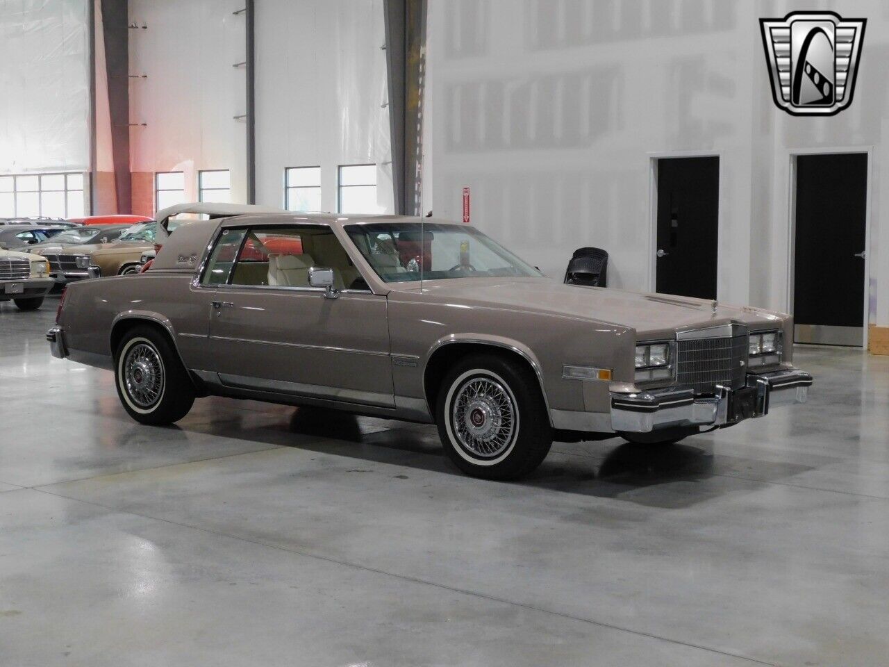 Cadillac-Eldorado-Coupe-1983-Brown-Cream-72985-5