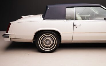 Cadillac-Eldorado-Coupe-1984-White-Blue-46671-37