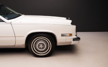 Cadillac-Eldorado-Coupe-1984-White-Blue-46671-39