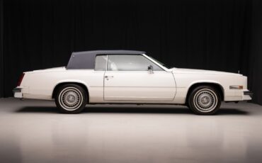 Cadillac-Eldorado-Coupe-1984-White-Blue-46671-5