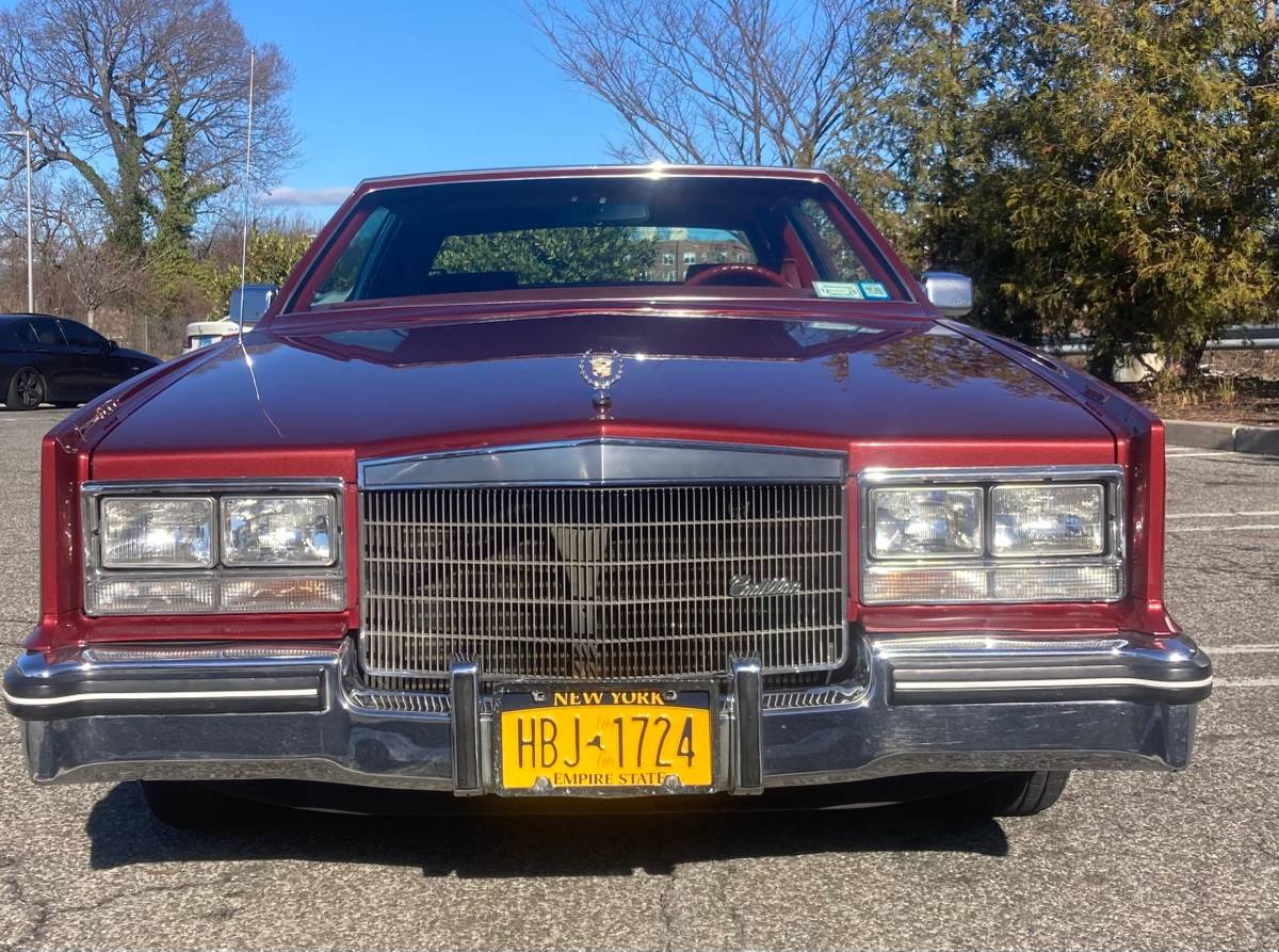 Cadillac-Eldorado-biarritz-1983-40234-7