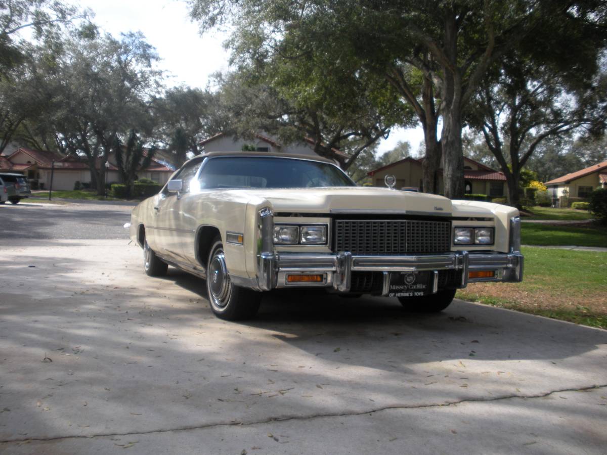 Cadillac-Eldorado-convertible-1976-brown-64374-8