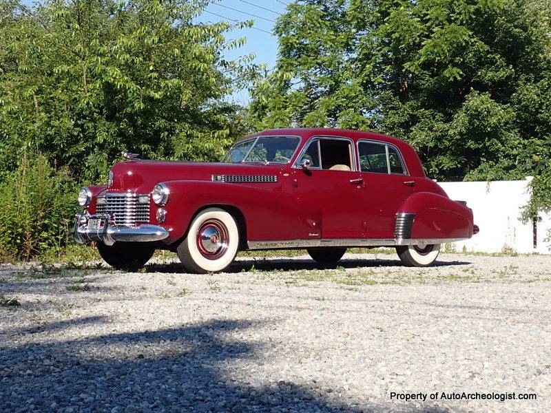 Cadillac-Fleetwood-1941-red-148059-3