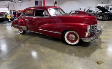 Cadillac-Fleetwood-1947-0-3