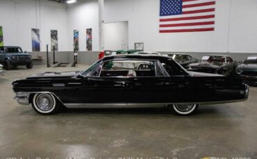 Cadillac-Fleetwood-1963-Black-Red-141577-2