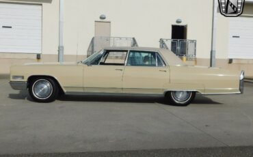 Cadillac-Fleetwood-1966-Sandalwood-Tan-76698-5