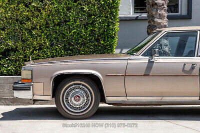 Cadillac-Fleetwood-1986-Gold-Other-Color-0-11