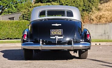 Cadillac-Fleetwood-Berline-1941-Black-Gray-53741-8