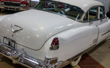 Cadillac-Fleetwood-Berline-1953-Pearl-white-Cream-62951-7