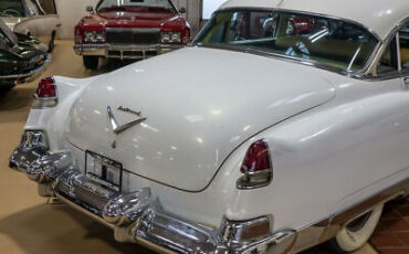 Cadillac-Fleetwood-Berline-1953-Pearl-white-Cream-62951-8