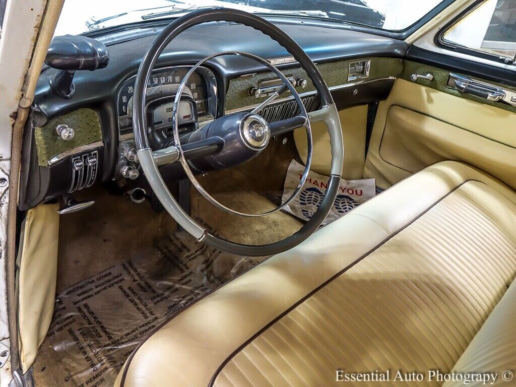 Cadillac-Fleetwood-Berline-1953-White-Cream-62951-11