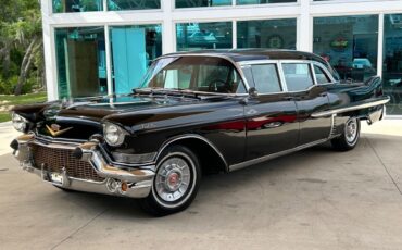 Cadillac-Fleetwood-Berline-1957-Black-Black-125696-11