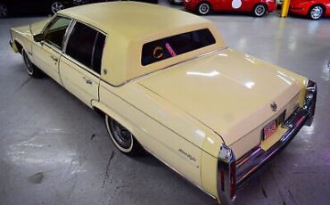 Cadillac-Fleetwood-Berline-1983-Yellow-Other-63514-16