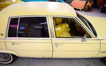 Cadillac-Fleetwood-Berline-1983-Yellow-Other-63514-5