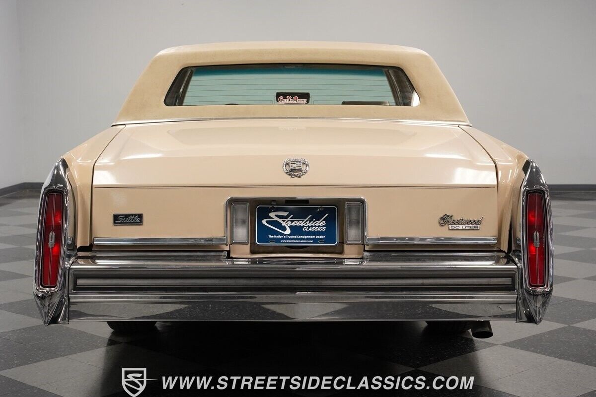 Cadillac-Fleetwood-Berline-1986-Beige-Beige-1181-10