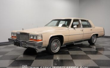 Cadillac-Fleetwood-Berline-1986-Beige-Beige-1181-5