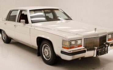 Cadillac-Fleetwood-Berline-1989-White-Red-141497-5