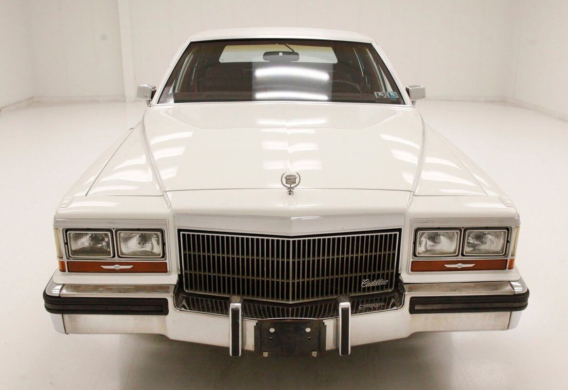 Cadillac-Fleetwood-Berline-1989-White-Red-141497-6