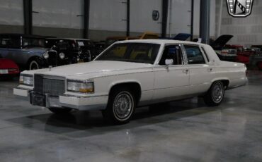 Cadillac-Fleetwood-Berline-1990-White-Wine-69585-2