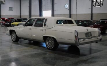 Cadillac-Fleetwood-Berline-1990-White-Wine-69585-3