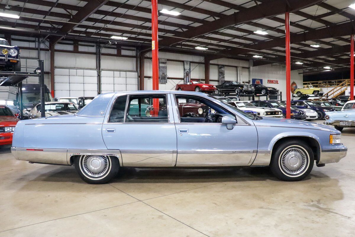 Cadillac-Fleetwood-Berline-1993-Blue-Blue-226197-10