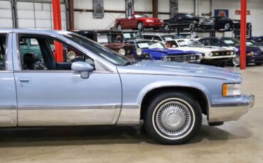 Cadillac-Fleetwood-Berline-1993-Blue-Blue-226197-11