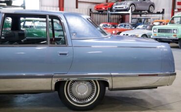 Cadillac-Fleetwood-Berline-1993-Blue-Blue-226197-5