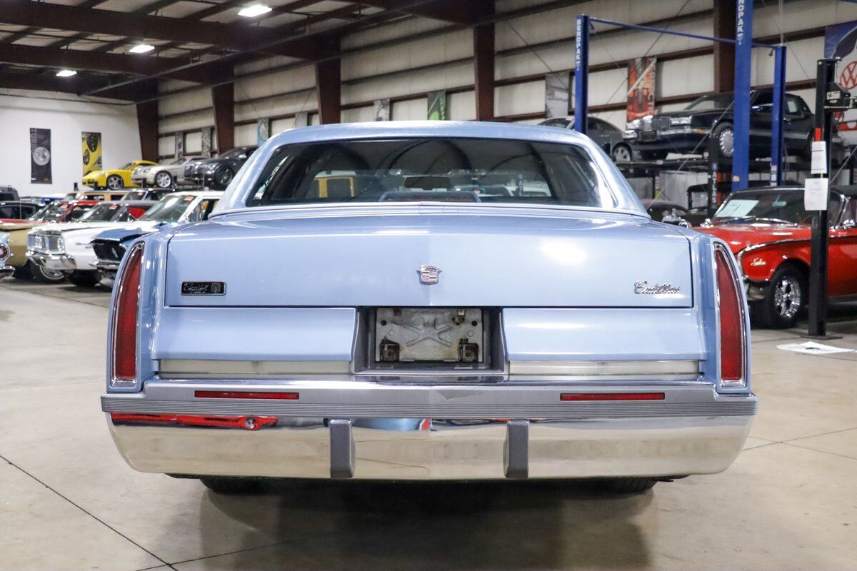 Cadillac-Fleetwood-Berline-1993-Blue-Blue-226197-7