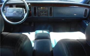 Cadillac-Fleetwood-Berline-1993-White-Blue-127911-26