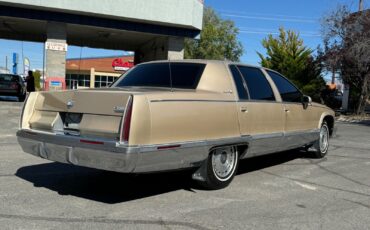 Cadillac-Fleetwood-Berline-1994-Gold-Black-72815-5