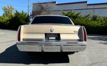 Cadillac-Fleetwood-Berline-1994-Gold-Black-72815-6