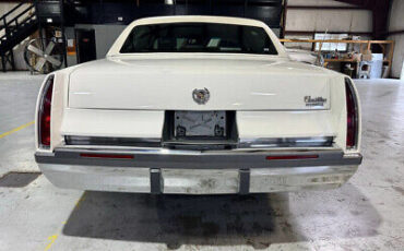 Cadillac-Fleetwood-Berline-1994-White-Burgundy-24718-22