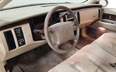 Cadillac-Fleetwood-Berline-1995-Light-Driftwood-Metallic-Tan-113806-8