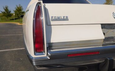 Cadillac-Fleetwood-Berline-1995-White-Blue-120112-11