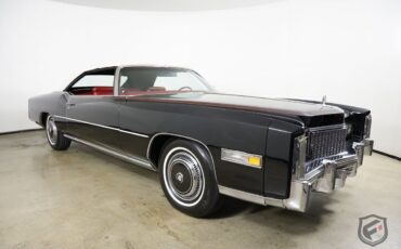 Cadillac-Fleetwood-Cabriolet-1976-19191-1