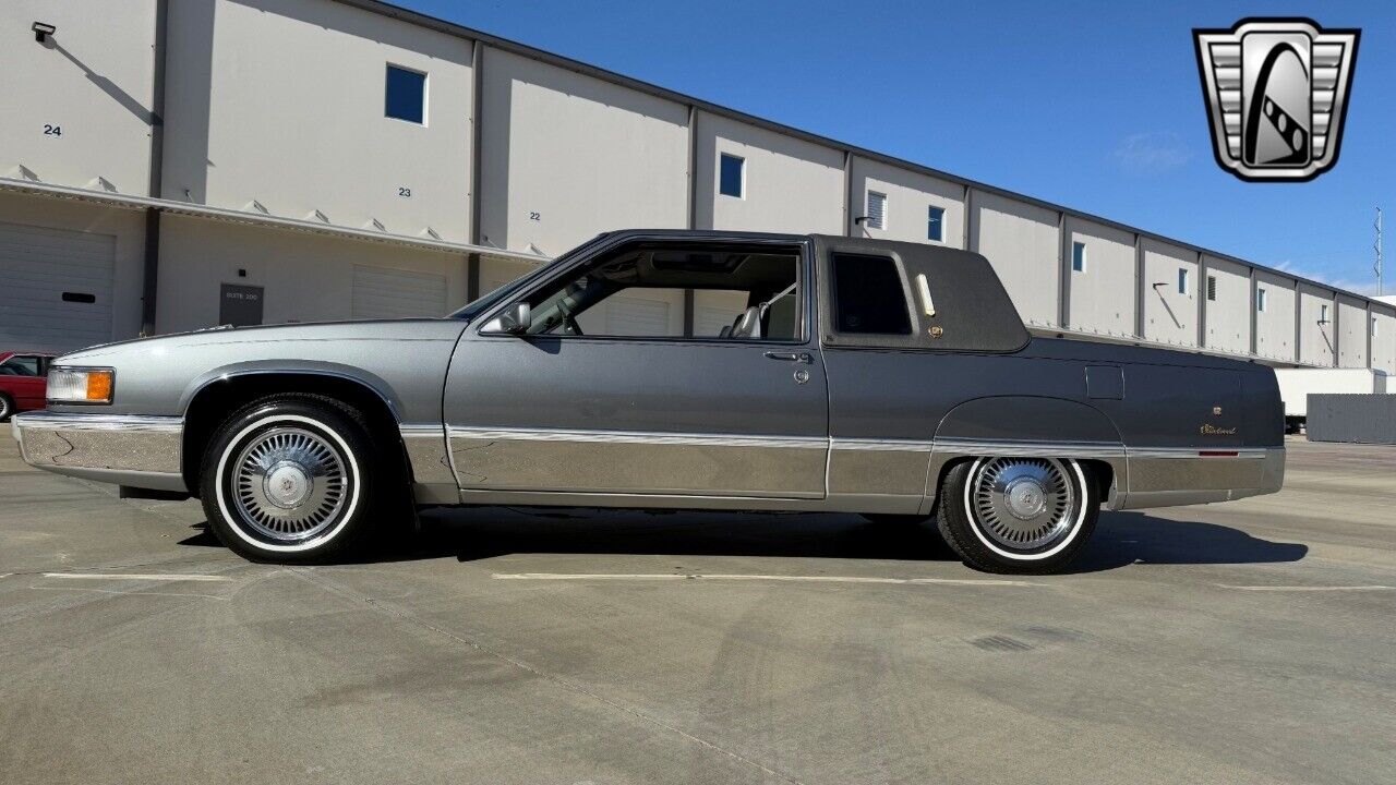 Cadillac-Fleetwood-Cabriolet-1989-Gray-Gray-170656-3