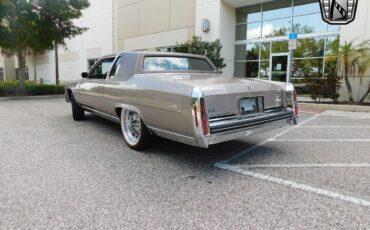 Cadillac-Fleetwood-Coupe-1984-Woodland-Haze-Metallic-Brown-70531-10