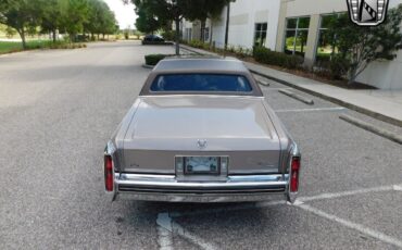 Cadillac-Fleetwood-Coupe-1984-Woodland-Haze-Metallic-Brown-70531-9