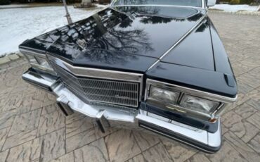 Cadillac-Fleetwood-Coupe-1985-Blue-Blue-78858-1