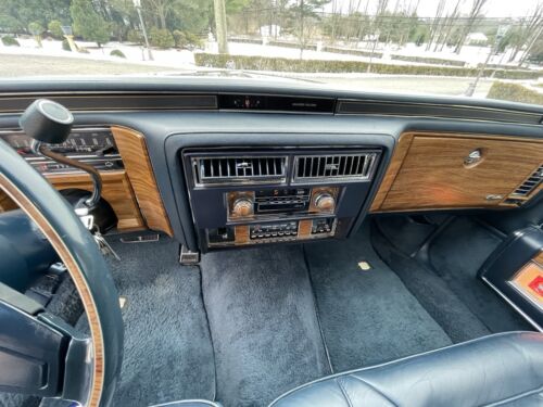 Cadillac-Fleetwood-Coupe-1985-Blue-Blue-78858-12