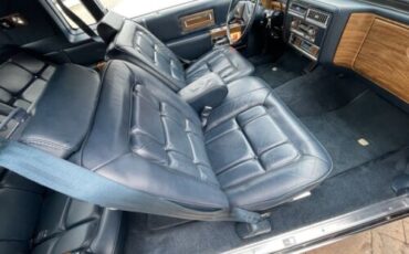 Cadillac-Fleetwood-Coupe-1985-Blue-Blue-78858-20