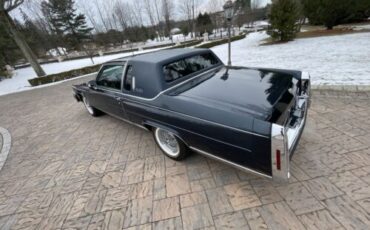 Cadillac-Fleetwood-Coupe-1985-Blue-Blue-78858-5