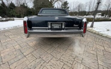 Cadillac-Fleetwood-Coupe-1985-Blue-Blue-78858-6