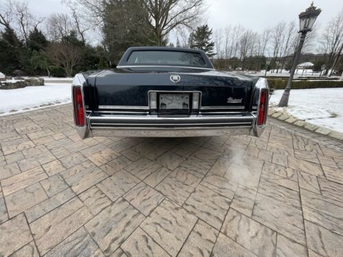 Cadillac-Fleetwood-Coupe-1985-Blue-Blue-78858-6